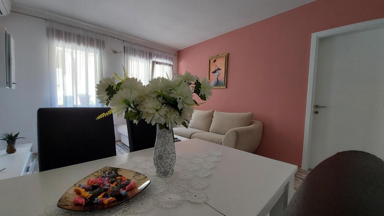 Apartments Kapetanovina Μόσταρ Εξωτερικό φωτογραφία