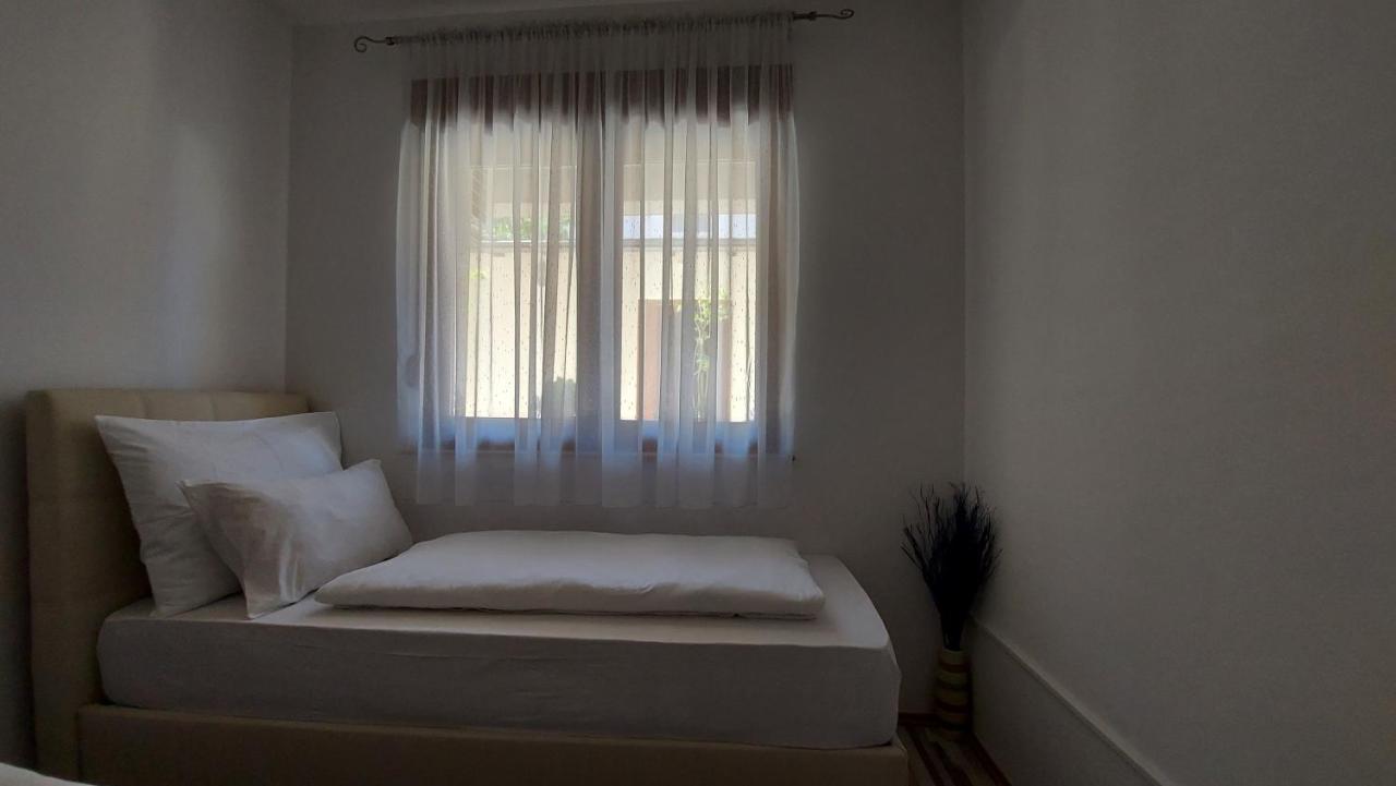 Apartments Kapetanovina Μόσταρ Εξωτερικό φωτογραφία