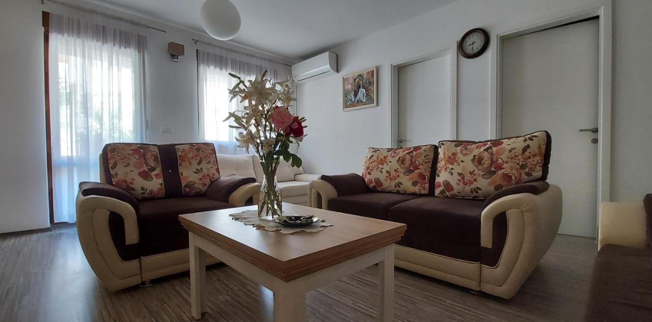Apartments Kapetanovina Μόσταρ Εξωτερικό φωτογραφία