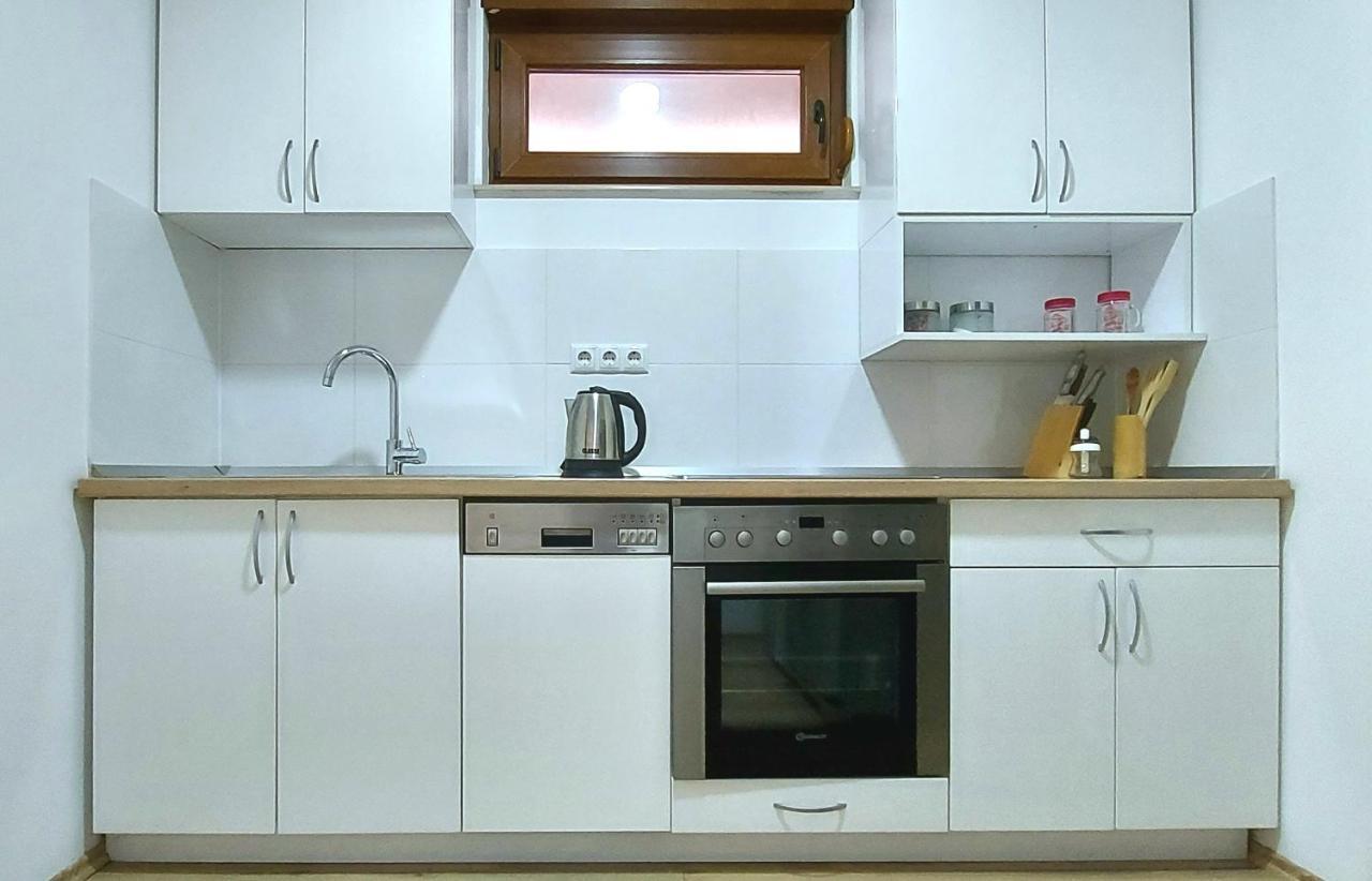 Apartments Kapetanovina Μόσταρ Εξωτερικό φωτογραφία