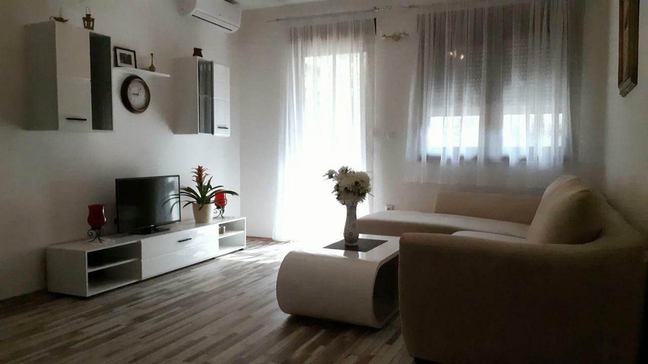 Apartments Kapetanovina Μόσταρ Εξωτερικό φωτογραφία
